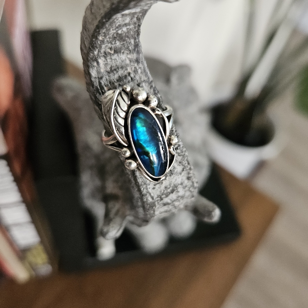 Vintage Sterling Silver Southwestern Ablone Ring